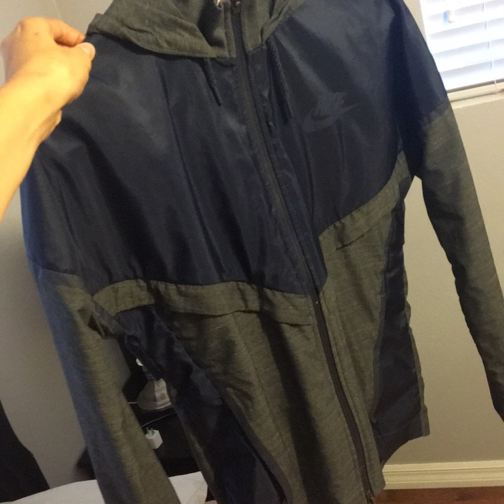 Nike windbreaker
